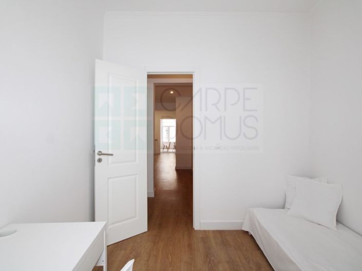 Image No.42-2 Bed Apartment for sale