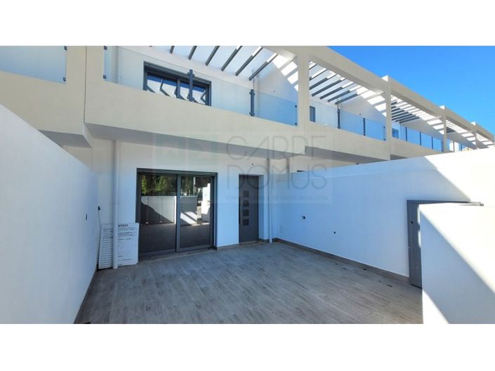 Image No.3-3 Bed House for sale