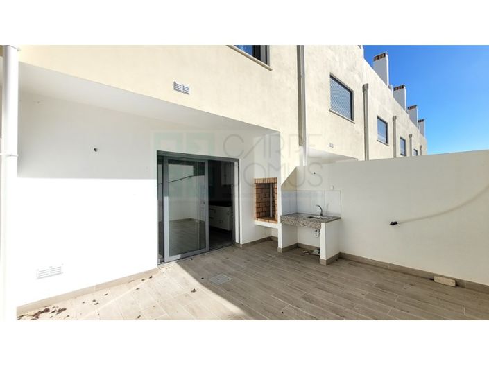 Image No.12-3 Bed House for sale