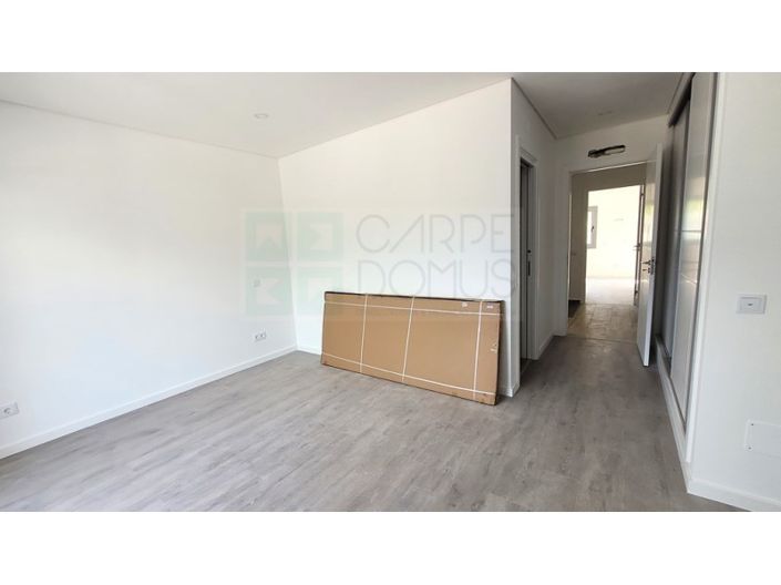 Image No.16-3 Bed House for sale