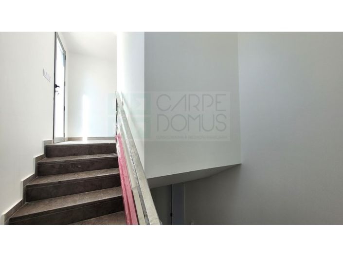 Image No.24-3 Bed House for sale