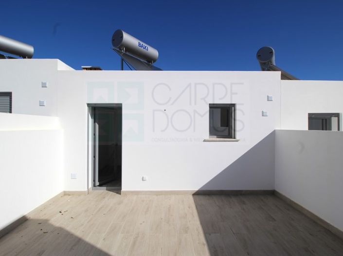 Image No.26-3 Bed House for sale