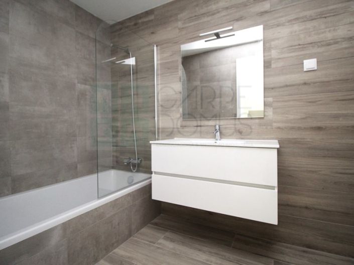 Image No.19-3 Bed House for sale