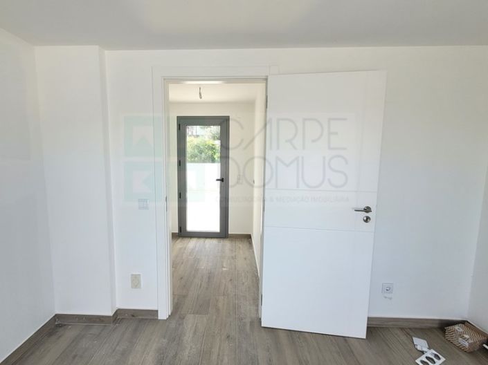 Image No.33-3 Bed House for sale