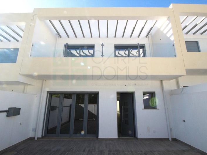 Image No.3-3 Bed House for sale