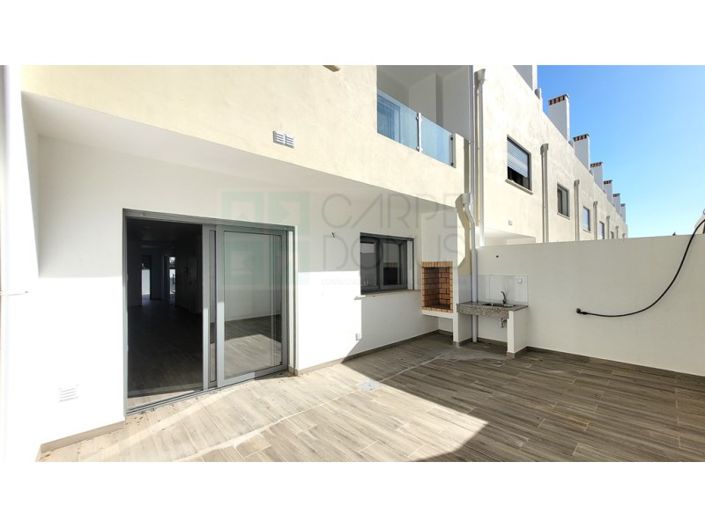 Image No.6-3 Bed House for sale