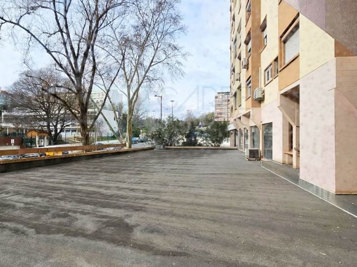 Image No.31-Commercial for sale