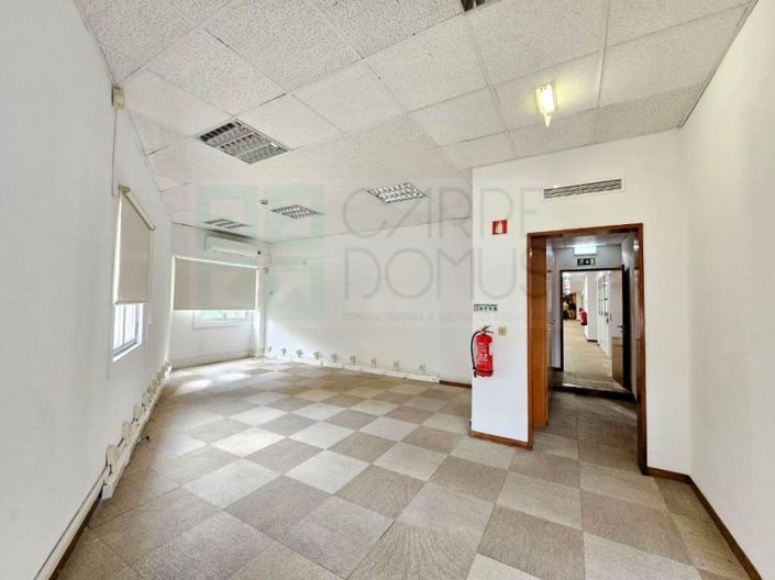 Image No.40-Commercial for sale