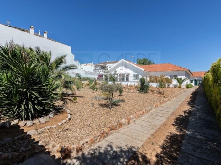 Image No.31-5 Bed House for sale