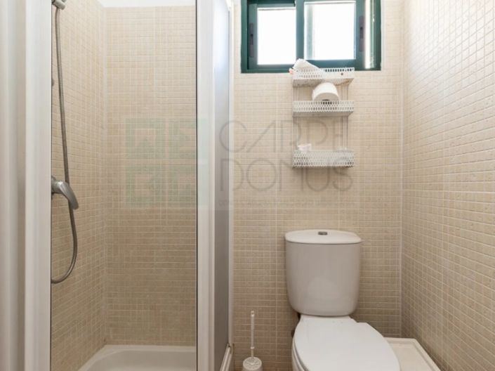 Image No.40-5 Bed House for sale