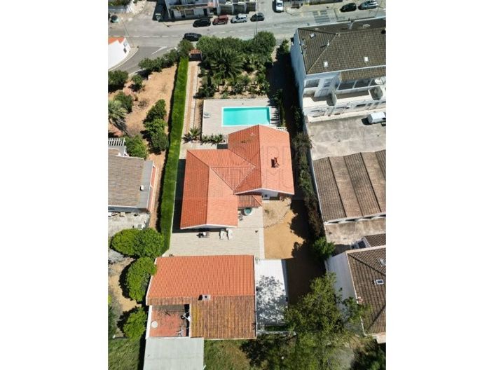 Image No.44-5 Bed House for sale