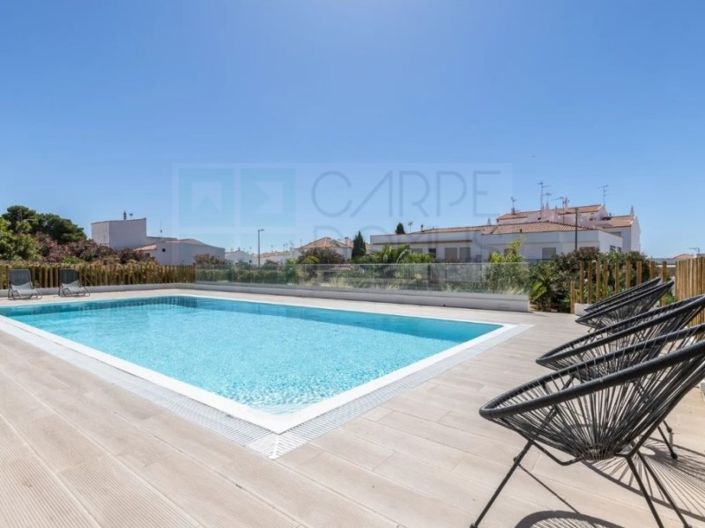 Image No.6-5 Bed House for sale