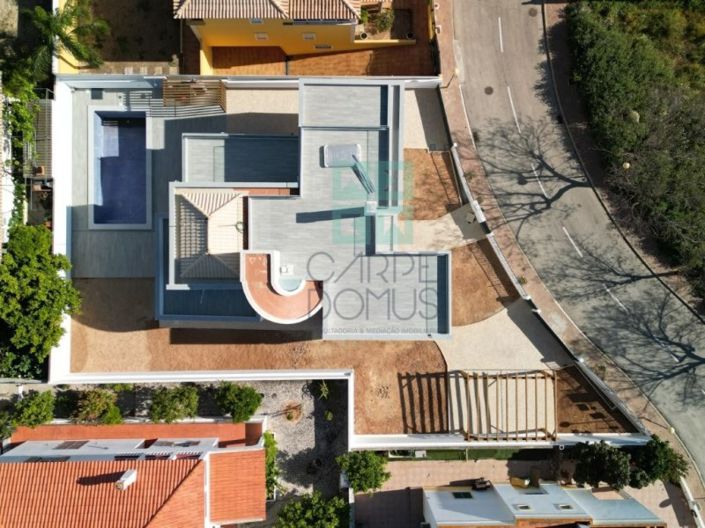 Image No.23-4 Bed House for sale