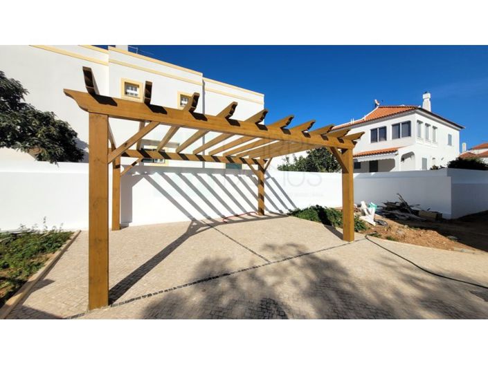 Image No.28-4 Bed House for sale