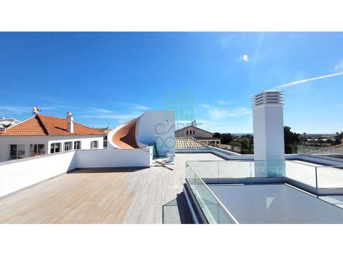 Image No.24-4 Bed House for sale