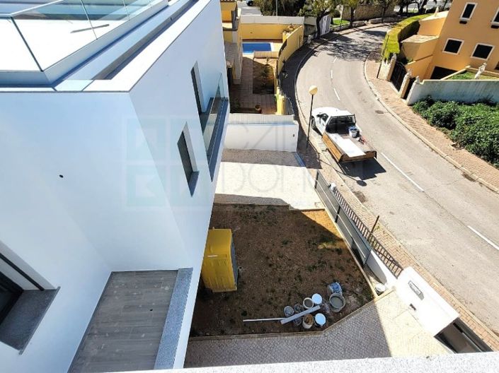 Image No.29-4 Bed House for sale