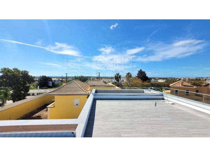 Image No.36-4 Bed House for sale