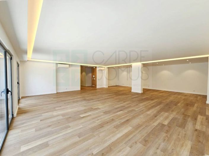 Image No.17-3 Bed Apartment for sale