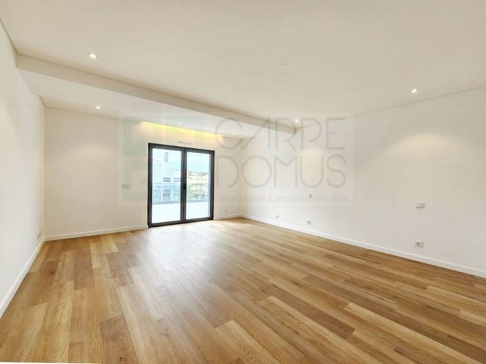 Image No.48-3 Bed Apartment for sale