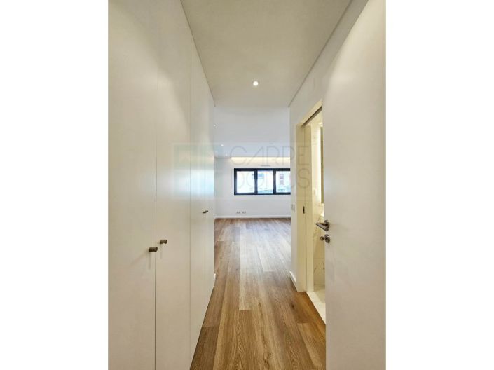 Image No.21-2 Bed Apartment for sale