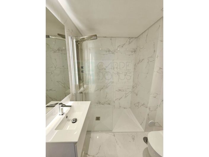 Image No.23-2 Bed Apartment for sale