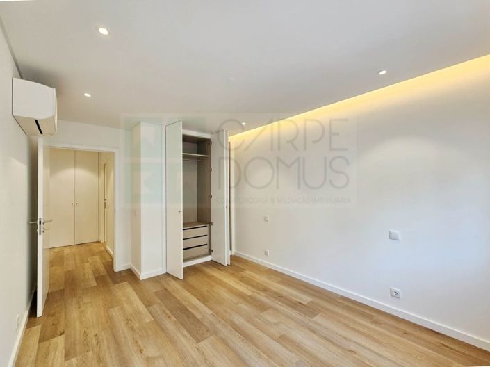 Image No.27-2 Bed Apartment for sale