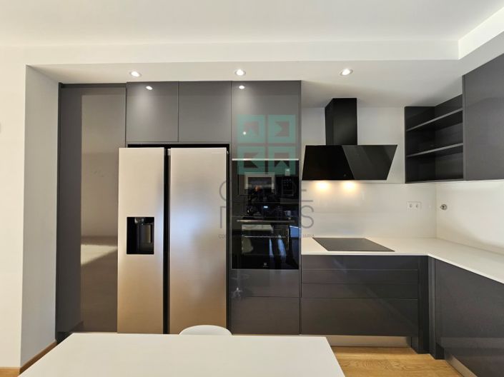 Image No.10-4 Bed House for sale