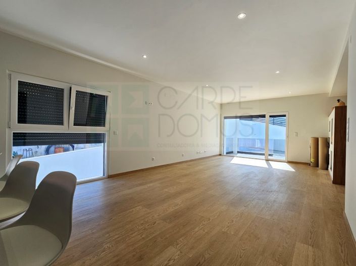 Image No.13-4 Bed House for sale