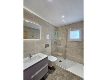 id36849a01-0000-0500-0000-000015abfbf5