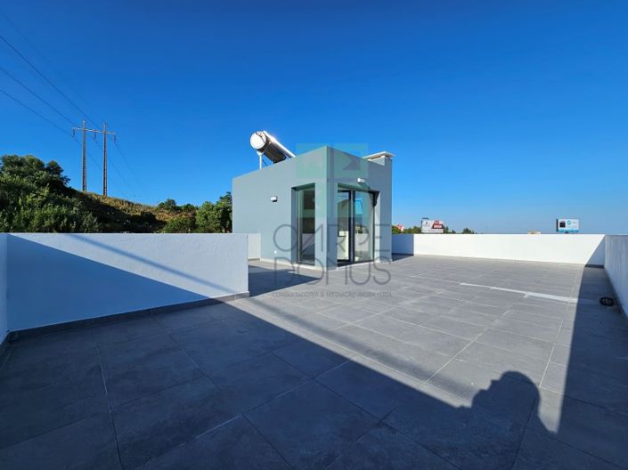 Image No.36-4 Bed House for sale