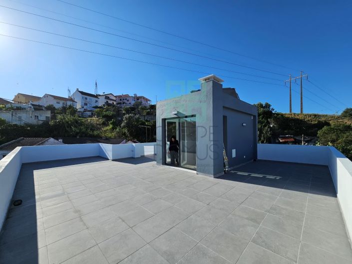 Image No.37-4 Bed House for sale