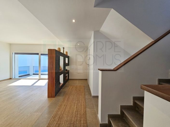 Image No.19-4 Bed House for sale