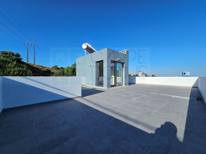 Image No.36-4 Bed House for sale