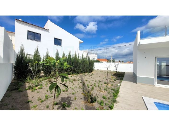 Image No.11-4 Bed House for sale