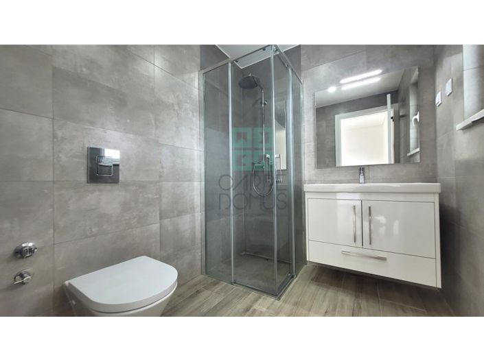 Image No.25-4 Bed House for sale