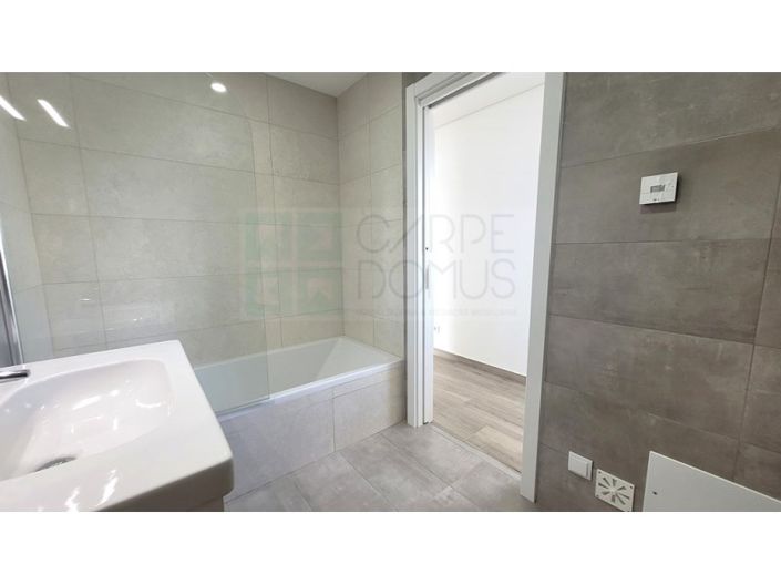 Image No.23-4 Bed House for sale