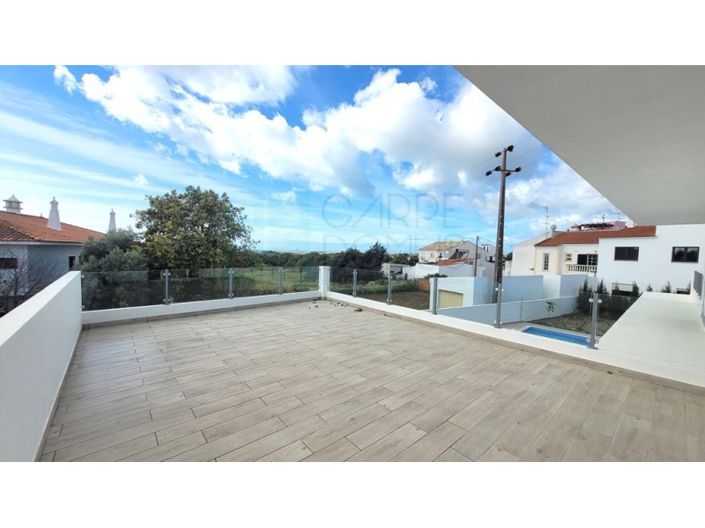 Image No.34-4 Bed House for sale