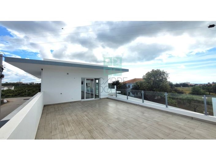 Image No.44-4 Bed House for sale