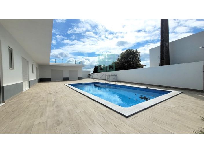 Image No.47-4 Bed House for sale