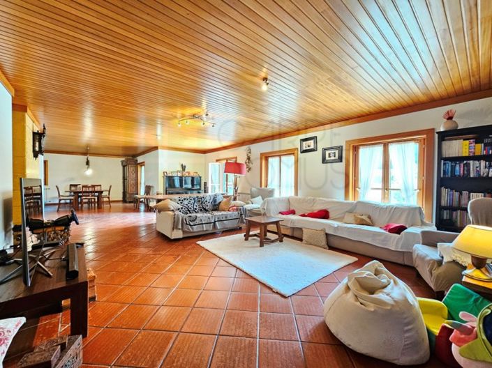 Image No.5-4 Bed House for sale