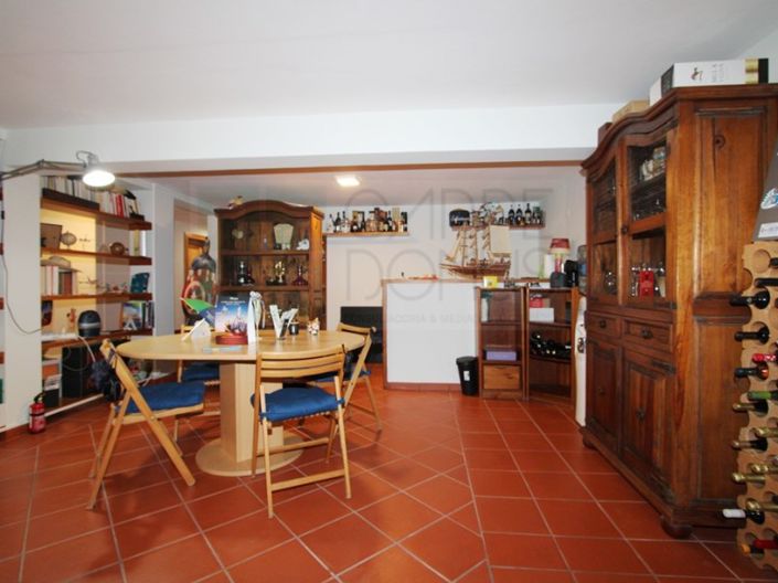 Image No.38-4 Bed House for sale