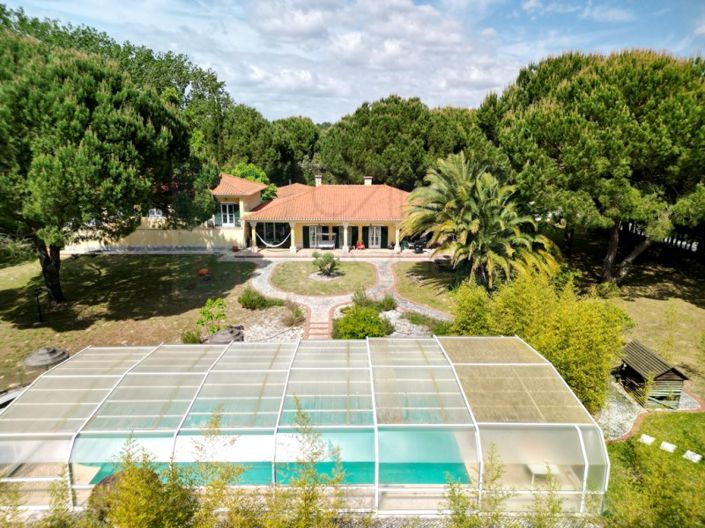 Image No.2-4 Bed House for sale