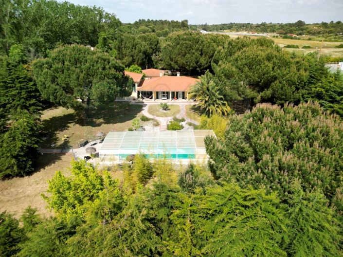 Image No.1-4 Bed Farmhouse for sale