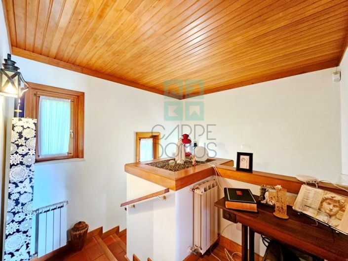 Image No.33-4 Bed Farmhouse for sale