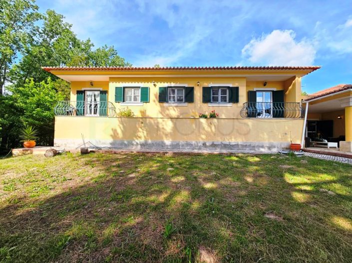 Image No.46-4 Bed Farmhouse for sale