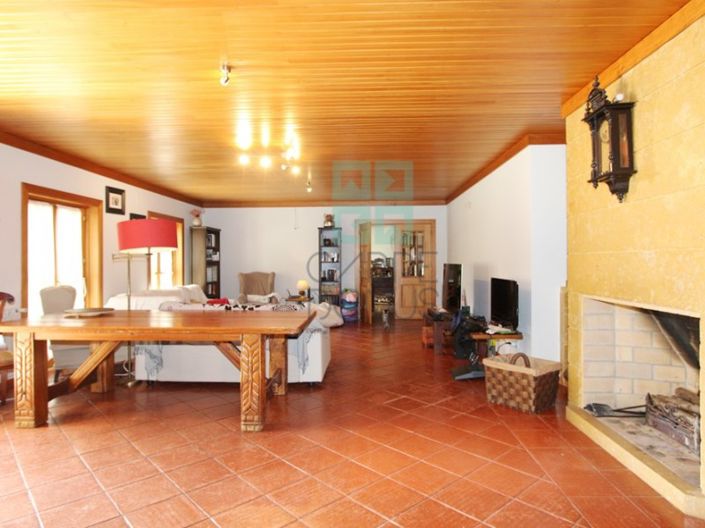 Image No.9-4 Bed Farmhouse for sale