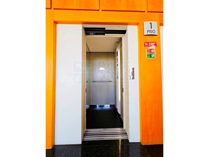 Image No.10-Commercial for sale