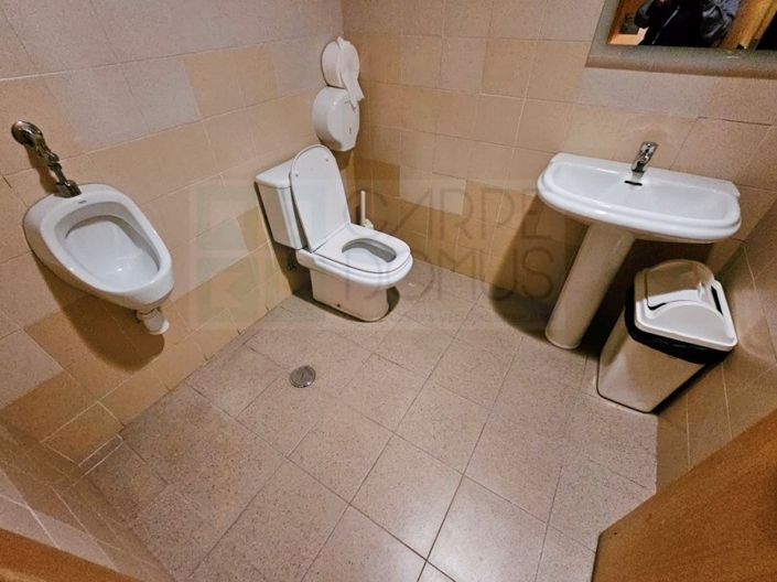 Image No.25-Commercial for sale