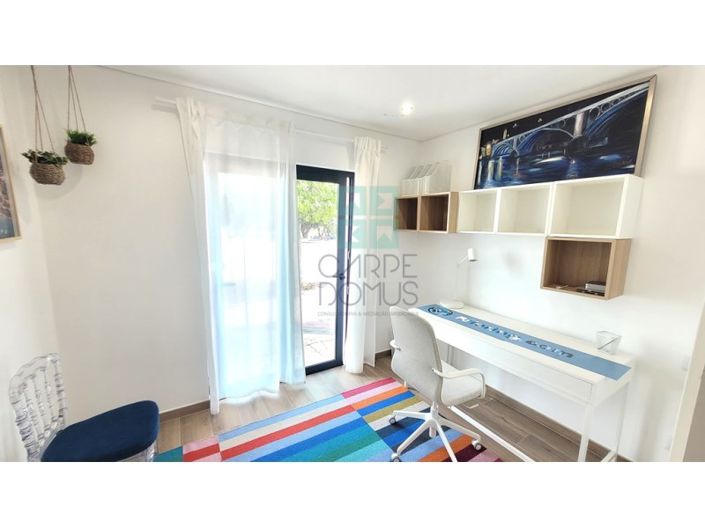 Image No.19-3 Bed Apartment for sale