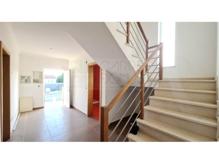 Image No.20-4 Bed House for sale